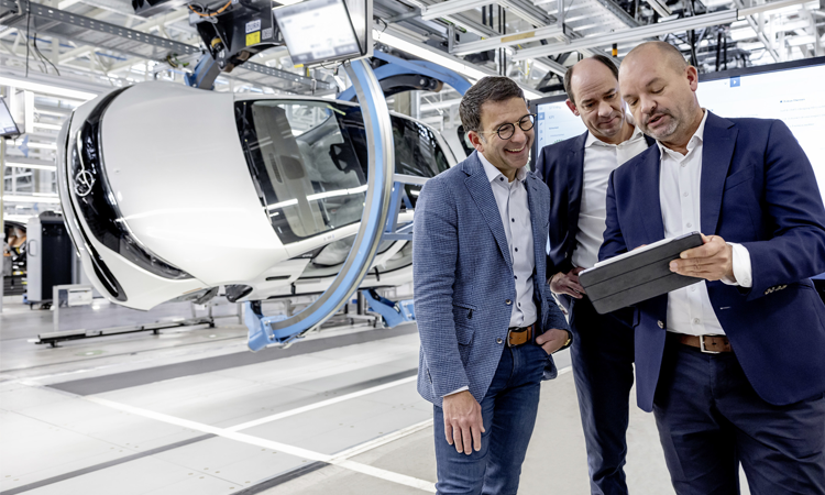 Mercedes-Benz and Microsoft collaboration for car production