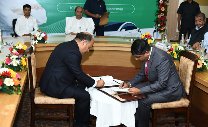 JSW plans large-scale EV and battery manufacturing project in Odisha, integrating electric vehicles and batteries.