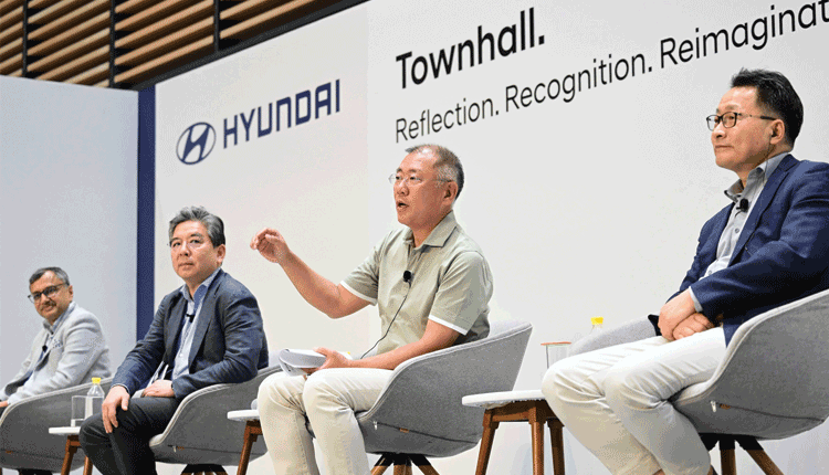 Hyundai Motor Group Executive Chair Euisun Chung Visits India