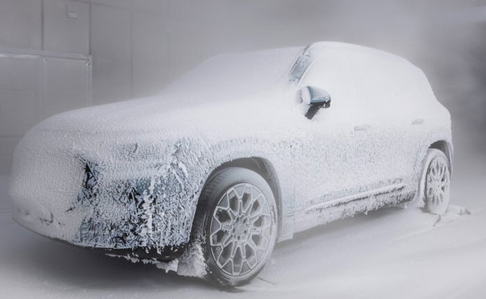 Even in the coldest of temperatures, the all-new GLB offers a “Welcome home.” feeling